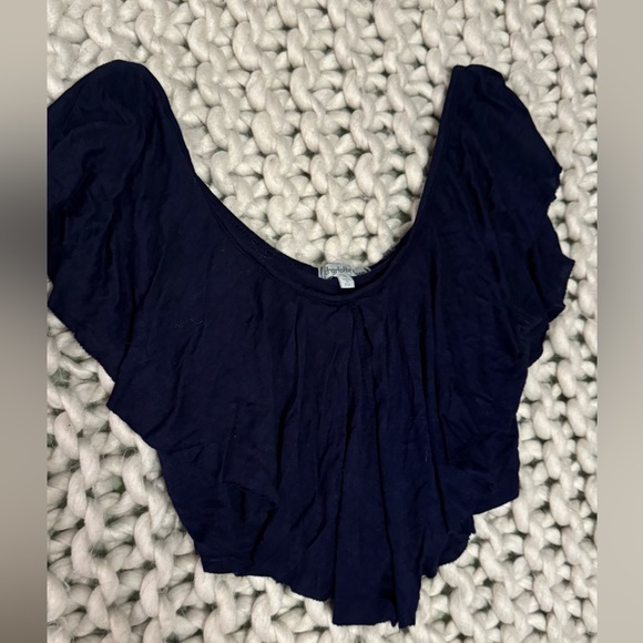 V Cut Flowy Crop Top - Picture 1 of 3